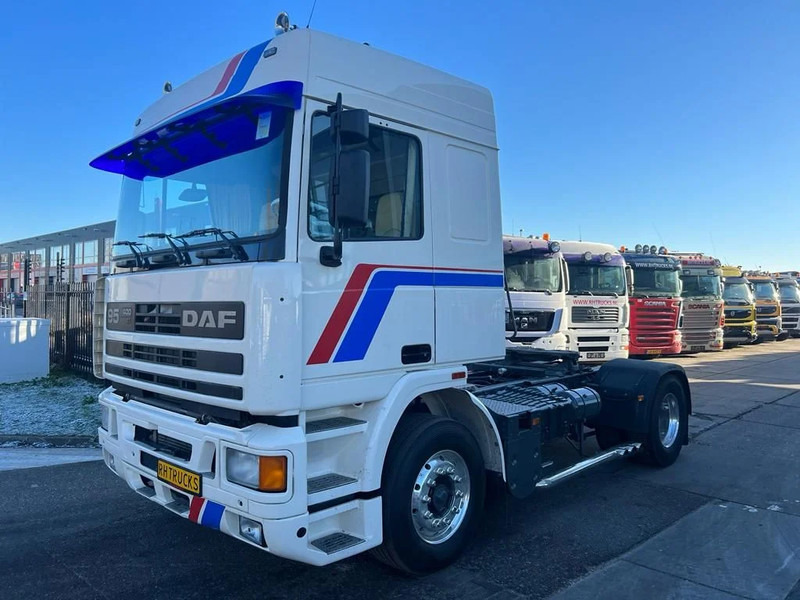 DAF 95.400 4X2 RESTORED/RESTAURIERT/GERESTAUREERD - Trekker: afbeelding 3 DAF 95.400 4X2 RESTORED/RESTAURIERT/GERESTAUREERD - Trekker: afbeelding 3