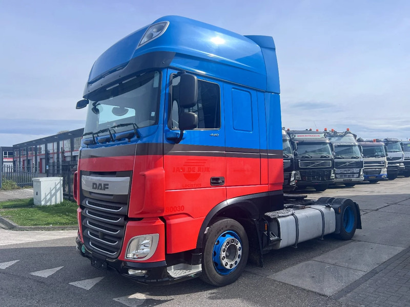 DAF XF 440 SSC 4X2 EURO 6 VOLUME - Trekker: afbeelding 1 DAF XF 440 SSC 4X2 EURO 6 VOLUME - Trekker: afbeelding 1