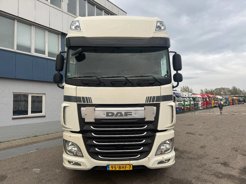 DAF XF 460 4X2 EURO 6 SKIRTS SPOILERS DOUBLE TANK - Trekker: afbeelding 2 DAF XF 460 4X2 EURO 6 SKIRTS SPOILERS DOUBLE TANK - Trekker: afbeelding 2