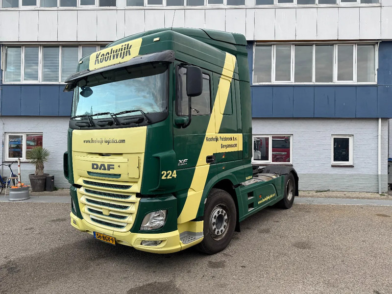 DAF XF 460 4X2 EURO 6 SKIRTS SPOILERS HOLLAND TRUCK - Trekker: afbeelding 1 DAF XF 460 4X2 EURO 6 SKIRTS SPOILERS HOLLAND TRUCK - Trekker: afbeelding 1
