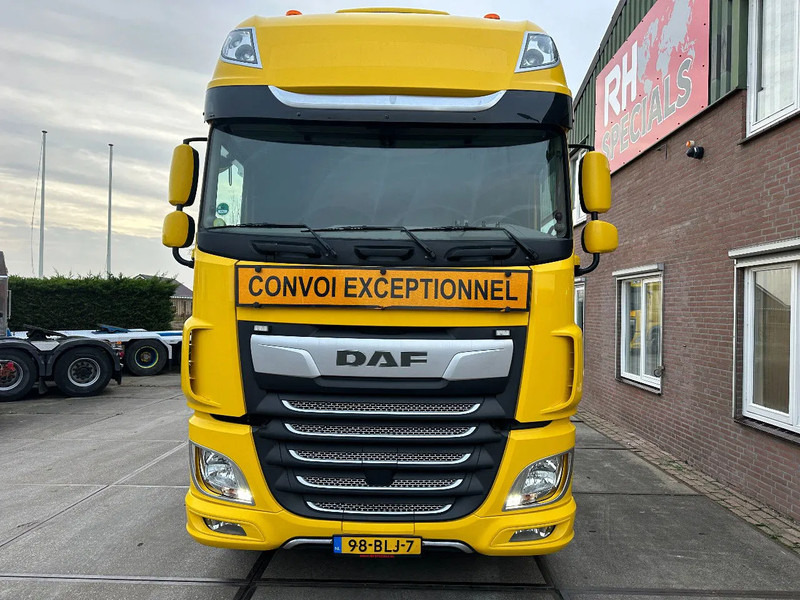 DAF XF 530 8X4 140 TON 384000 KM - Trekker: afbeelding 3 DAF XF 530 8X4 140 TON 384000 KM - Trekker: afbeelding 3