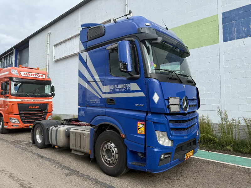 Mercedes-Benz Actros 1845 4X2 EURO 6 - ENGINE BROKEN - Trekker: afbeelding 3 Mercedes-Benz Actros 1845 4X2 EURO 6 - ENGINE BROKEN - Trekker: afbeelding 3