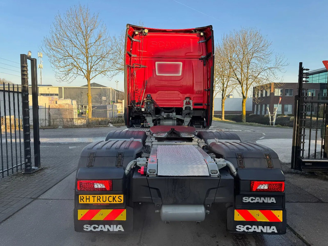 Scania S500 6X2 - EURO 6 + LIFT AXLE Scania S500 6X2 - EURO 6 + LIFT AXLE - Trekker: afbeelding 5 Scania S500 6X2 - EURO 6 + LIFT AXLE Scania S500 6X2 - EURO 6 + LIFT AXLE - Trekker: afbeelding 5