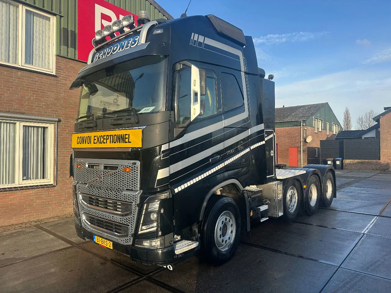 Volvo FH 16.750 8X4 170 TON, INTARDER - Trekker: afbeelding 1 Volvo FH 16.750 8X4 170 TON, INTARDER - Trekker: afbeelding 1