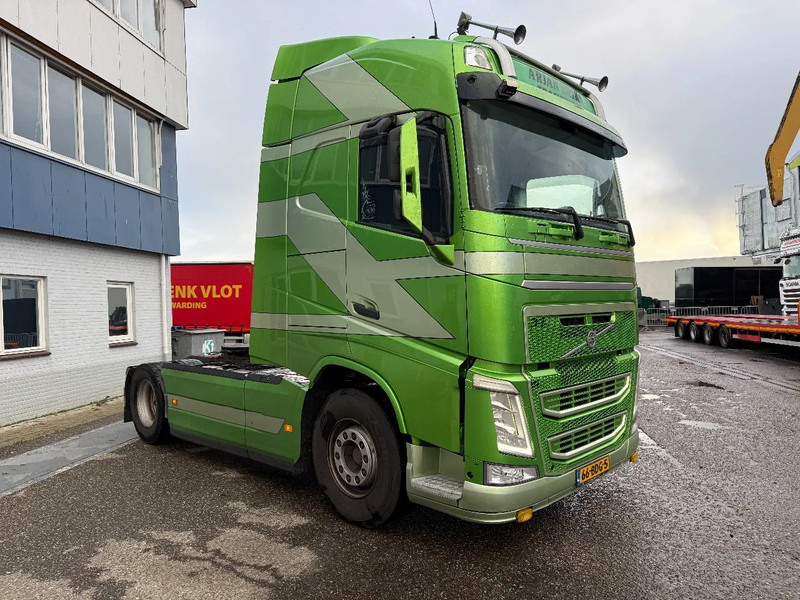 Volvo FH 460 4X2 EURO 6 + I-Shift + I-ParkCool + FULL SPOILERS - Trekker: afbeelding 3 Volvo FH 460 4X2 EURO 6 + I-Shift + I-ParkCool + FULL SPOILERS - Trekker: afbeelding 3
