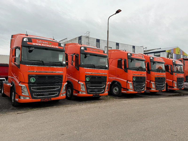Volvo FH 460 4X2 EURO 6 SKIRTS I PARK COOL - Trekker: afbeelding 1 Volvo FH 460 4X2 EURO 6 SKIRTS I PARK COOL - Trekker: afbeelding 1