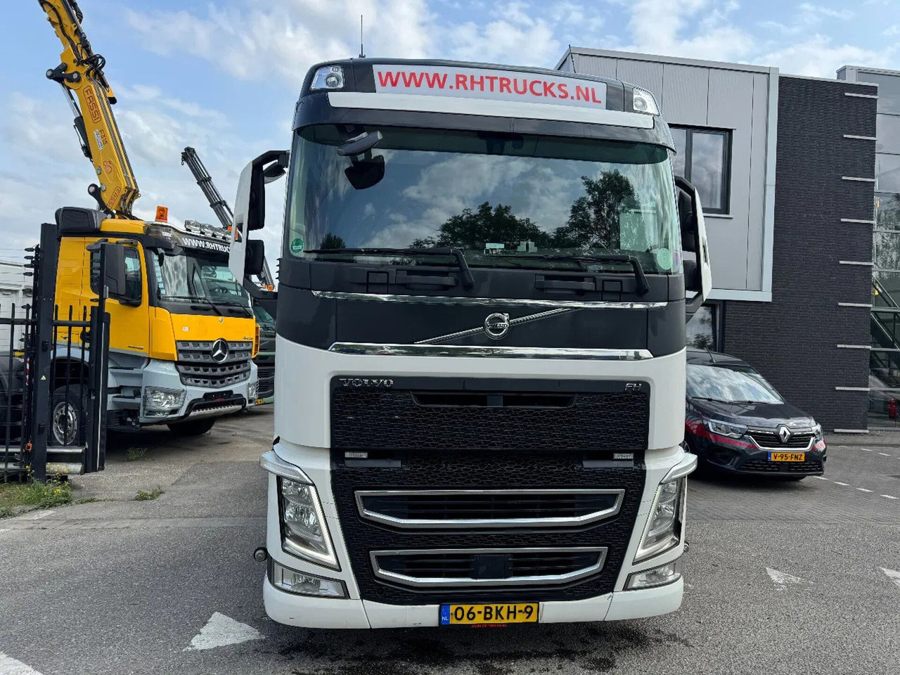Volvo FH 460 6X2 - EURO 6 + KIPPER HYDR. + LIFTING AXL - Trekker: afbeelding 2 Volvo FH 460 6X2 - EURO 6 + KIPPER HYDR. + LIFTING AXL - Trekker: afbeelding 2