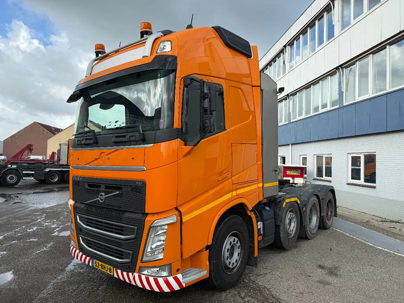 Volvo FH 540, 8X4, 490049 KM, INTARDER TUV 30-06-2026 - Trekker: afbeelding 1 Volvo FH 540, 8X4, 490049 KM, INTARDER TUV 30-06-2026 - Trekker: afbeelding 1