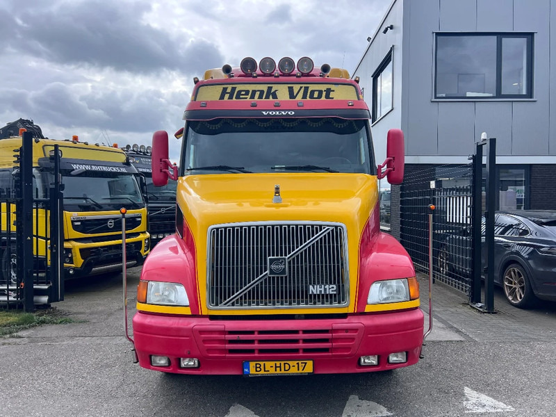 Volvo NH 12.460 4X2 - *MARGE* - EURO 2 - Trekker: afbeelding 3 Volvo NH 12.460 4X2 - *MARGE* - EURO 2 - Trekker: afbeelding 3