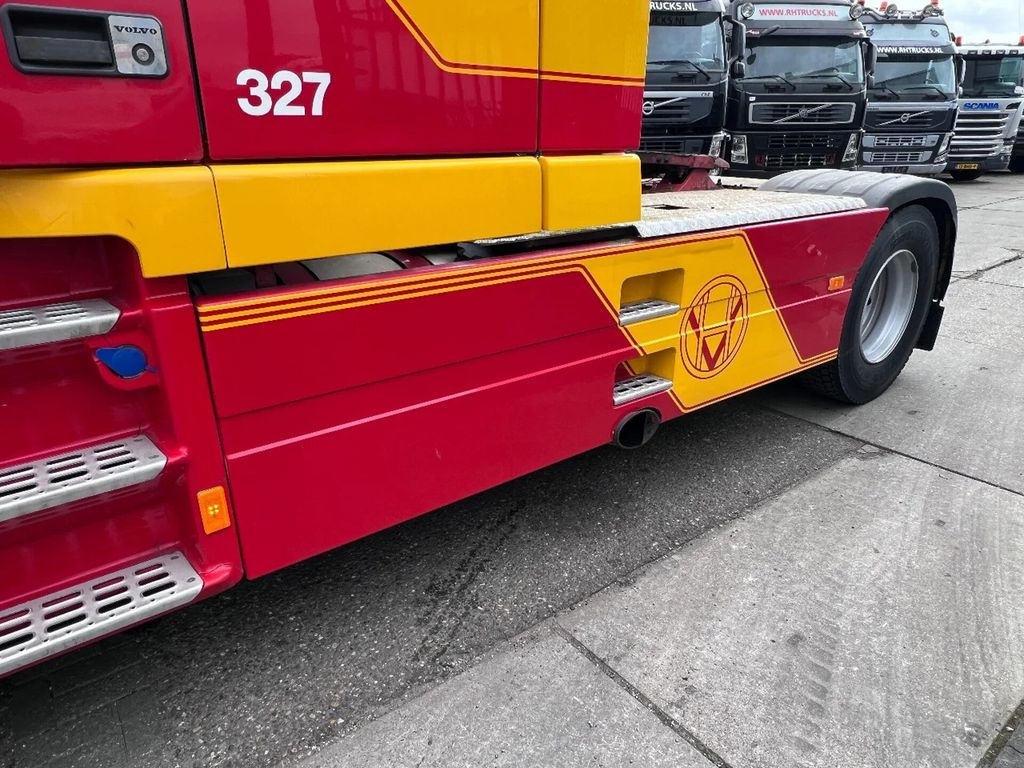 Volvo NH 12.460 4X2 - *MARGE* - EURO 2 - Trekker: afbeelding 2 Volvo NH 12.460 4X2 - *MARGE* - EURO 2 - Trekker: afbeelding 2