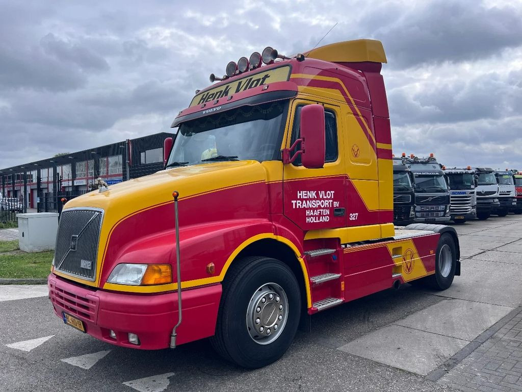Volvo NH 12.460 4X2 - *MARGE* - EURO 2 - Trekker: afbeelding 1 Volvo NH 12.460 4X2 - *MARGE* - EURO 2 - Trekker: afbeelding 1