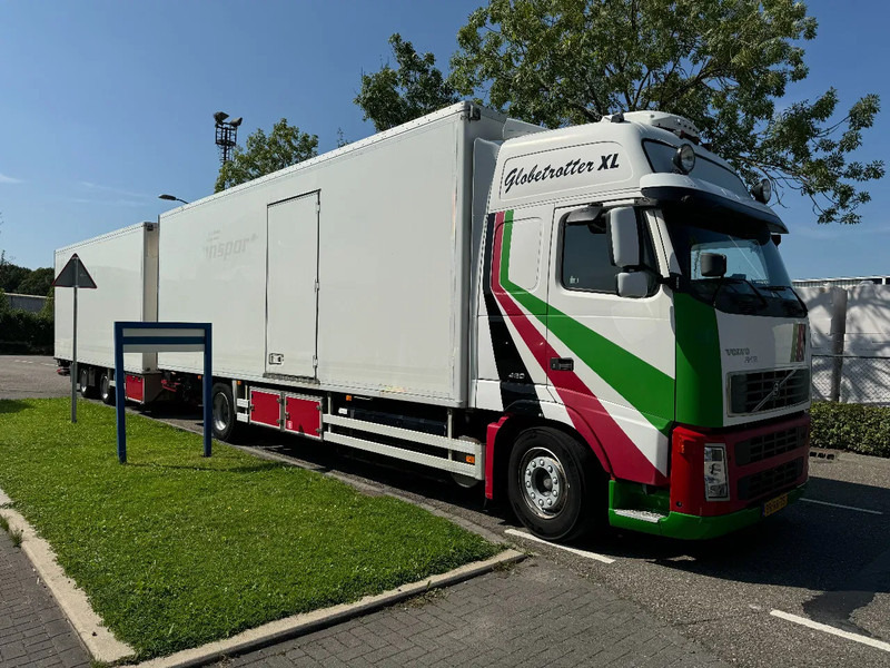 Volvo FH 12.420 4X2 EURO 3+ BURG HANGER + THERMO KING + DHOLLANDIA LIFT - Koelwagen vrachtwagen: afbeelding 3 Volvo FH 12.420 4X2 EURO 3+ BURG HANGER + THERMO KING + DHOLLANDIA LIFT - Koelwagen vrachtwagen: afbeelding 3
