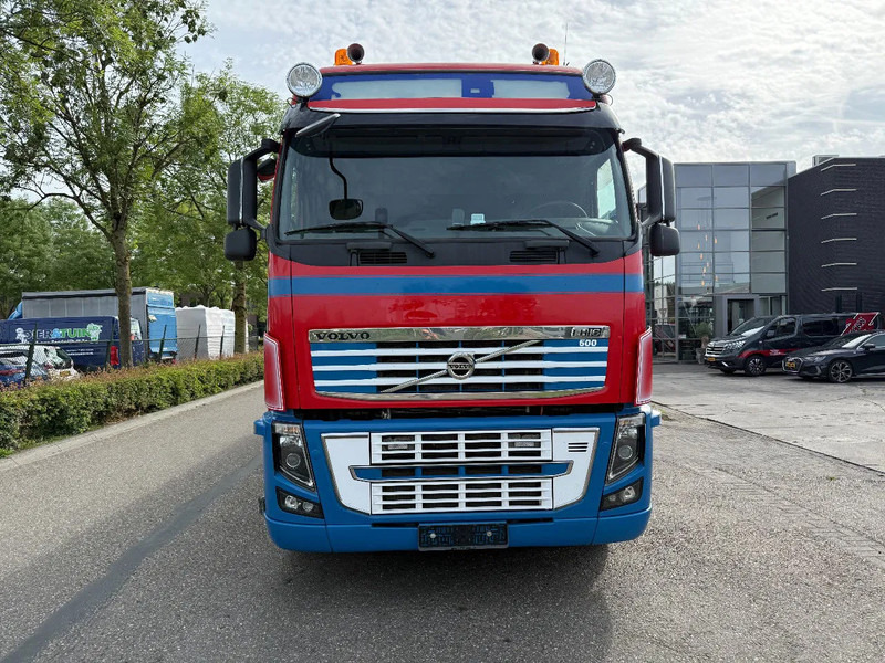 Volvo FH 16.600 600 - 6X2 - EURO 5 + HMF 2420 K5 + REMOTE - Kraanwagen: afbeelding 2 Volvo FH 16.600 600 - 6X2 - EURO 5 + HMF 2420 K5 + REMOTE - Kraanwagen: afbeelding 2