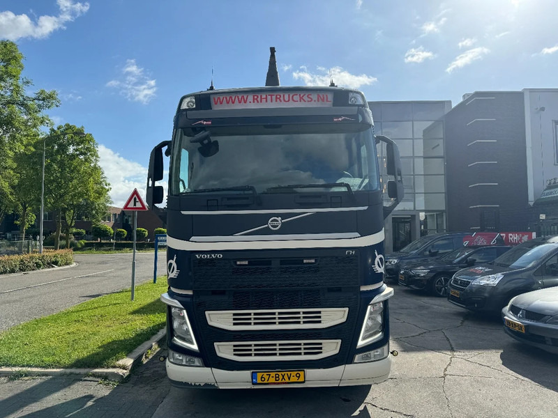 Volvo FH 500 8X2 EURO 6 + PALFINGER T22 HOOKLIFT - Haakarmsysteem vrachtwagen: afbeelding 2 Volvo FH 500 8X2 EURO 6 + PALFINGER T22 HOOKLIFT - Haakarmsysteem vrachtwagen: afbeelding 2