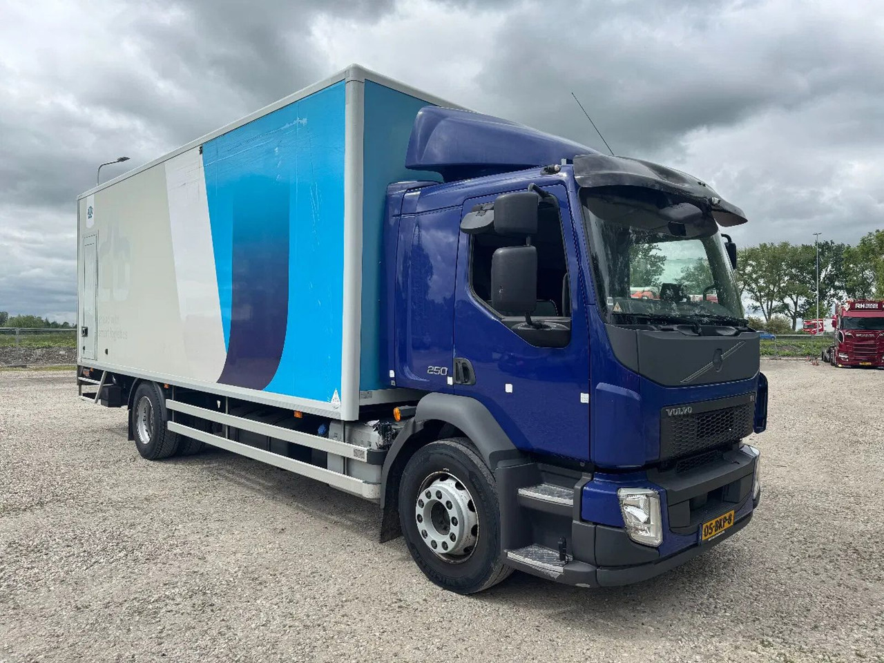 Bakwagen Volvo FL 250 4X2 3 UNITS CARGO LOCK + DHOLLANDIA LIFT: afbeelding 7