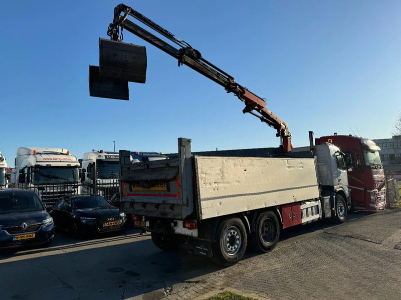 Volvo FM 330 6X2 - EURO 5 + ATLAS 126.3E A2 + REMOTE + LIFT/STEERING AXLE - Kraanwagen: afbeelding 5 Volvo FM 330 6X2 - EURO 5 + ATLAS 126.3E A2 + REMOTE + LIFT/STEERING AXLE - Kraanwagen: afbeelding 5