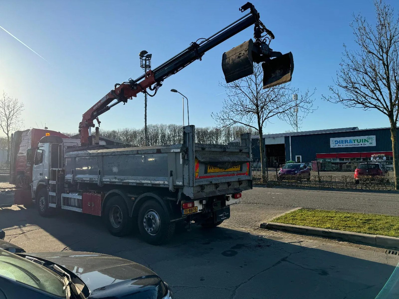 Volvo FM 330 6X2 - EURO 5 + ATLAS 126.3E A2 + REMOTE + - Kipper vrachtwagen, Kraanwagen: afbeelding 4 Volvo FM 330 6X2 - EURO 5 + ATLAS 126.3E A2 + REMOTE + - Kipper vrachtwagen, Kraanwagen: afbeelding 4