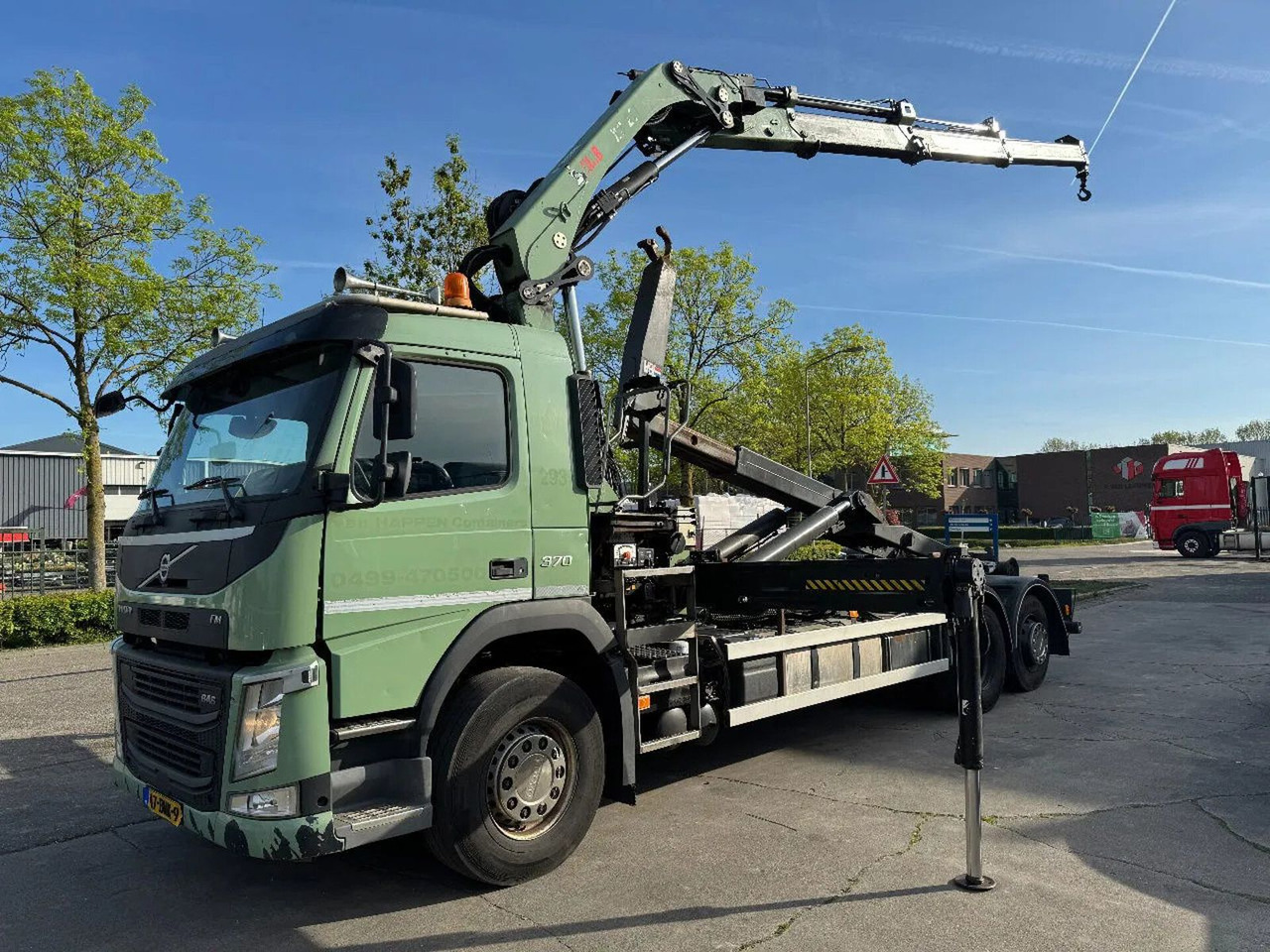 Volvo FM 370 6X2 VDL 21T + HIAB 211 + REMOTE CONTROL - Kraanwagen: afbeelding 2 Volvo FM 370 6X2 VDL 21T + HIAB 211 + REMOTE CONTROL - Kraanwagen: afbeelding 2
