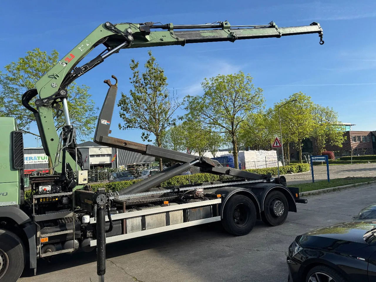 Volvo FM 370 6X2 VDL 21T + HIAB 211 + REMOTE CONTROL - Haakarmsysteem vrachtwagen, Kraanwagen: afbeelding 3 Volvo FM 370 6X2 VDL 21T + HIAB 211 + REMOTE CONTROL - Haakarmsysteem vrachtwagen, Kraanwagen: afbeelding 3