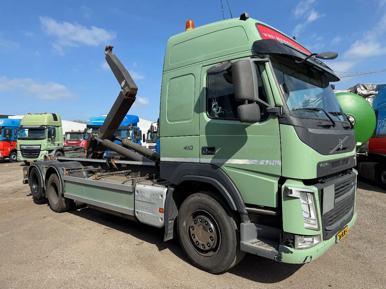Volvo FM 410 6X2 EURO 6 VDL 20 T HOOK LIFTING AXLE - Haakarmsysteem vrachtwagen: afbeelding 2 Volvo FM 410 6X2 EURO 6 VDL 20 T HOOK LIFTING AXLE - Haakarmsysteem vrachtwagen: afbeelding 2