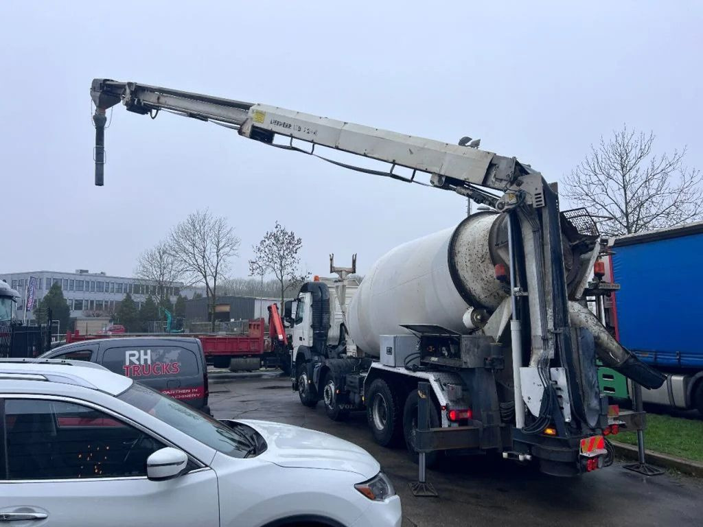 Volvo FM 410 8X4 MIXER 9m3 + LIEBHERR CONVEYOR BELT - Betonmixer: afbeelding 3 Volvo FM 410 8X4 MIXER 9m3 + LIEBHERR CONVEYOR BELT - Betonmixer: afbeelding 3