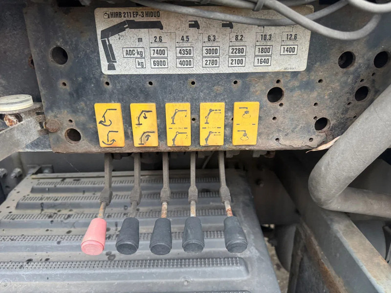 Volvo FM 9.340 6X2 EURO 5 HIAB 211 EP3 + REMOTE CONTROL - Kraanwagen: afbeelding 5 Volvo FM 9.340 6X2 EURO 5 HIAB 211 EP3 + REMOTE CONTROL - Kraanwagen: afbeelding 5