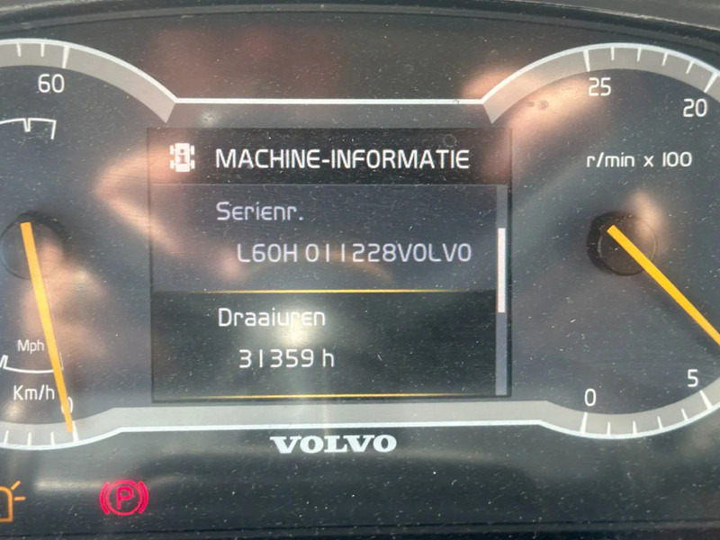 Lader Volvo L60H , CE, 31359 HOURS, AUXILIARY HYDRAULICS, AIR CONDITIONER: afbeelding 12