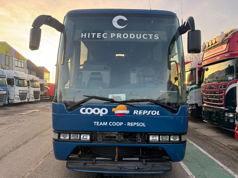 MAN ENGINE AND GEARBOX BROKEN LIVING ROOM + KITCHEN + DOUCHE - Vrachtwagen: afbeelding 2 MAN ENGINE AND GEARBOX BROKEN LIVING ROOM + KITCHEN + DOUCHE - Vrachtwagen: afbeelding 2