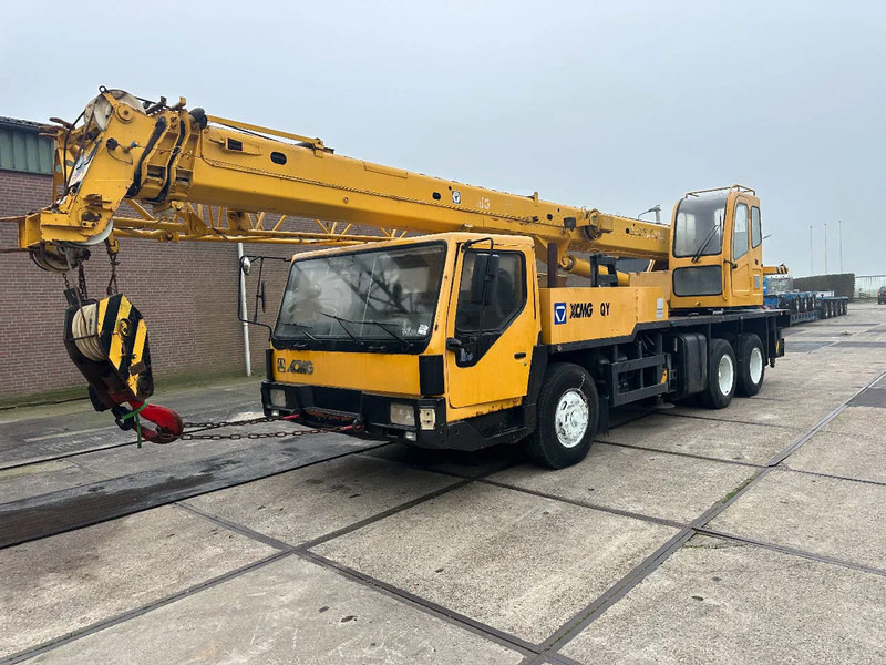 XCMG QY20B.5 6X6 FULL STEEL - Mobiele kraan: afbeelding 2 XCMG QY20B.5 6X6 FULL STEEL - Mobiele kraan: afbeelding 2
