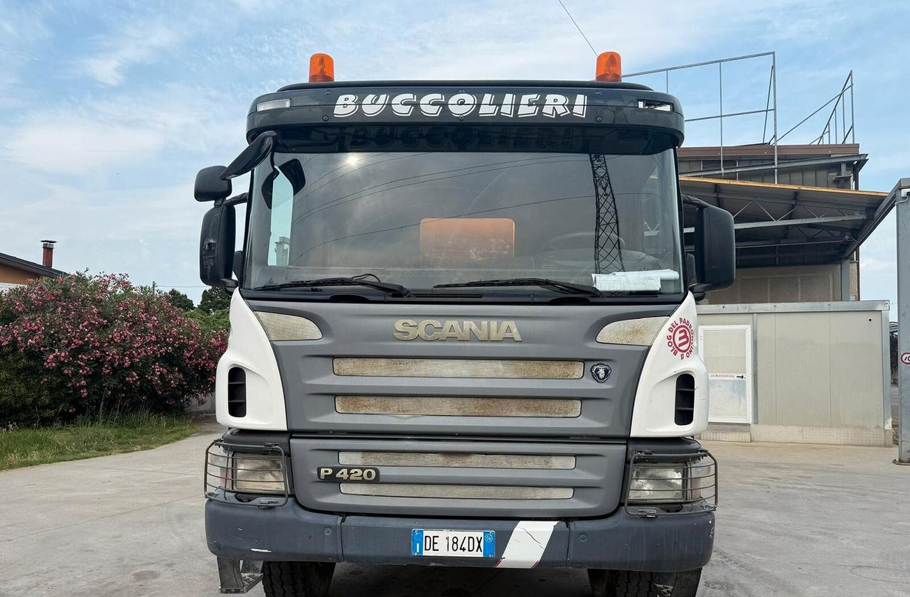 Autobetoniera Scania 420 4 assi - Betonmixer: afbeelding 2 Autobetoniera Scania 420 4 assi - Betonmixer: afbeelding 2