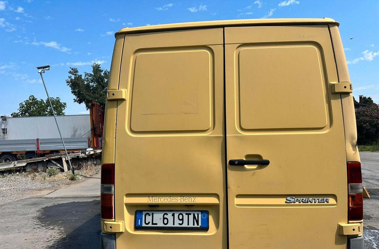 Furgone Mercedes Sprinter 211 - Gesloten bestelwagen: afbeelding 5 Furgone Mercedes Sprinter 211 - Gesloten bestelwagen: afbeelding 5