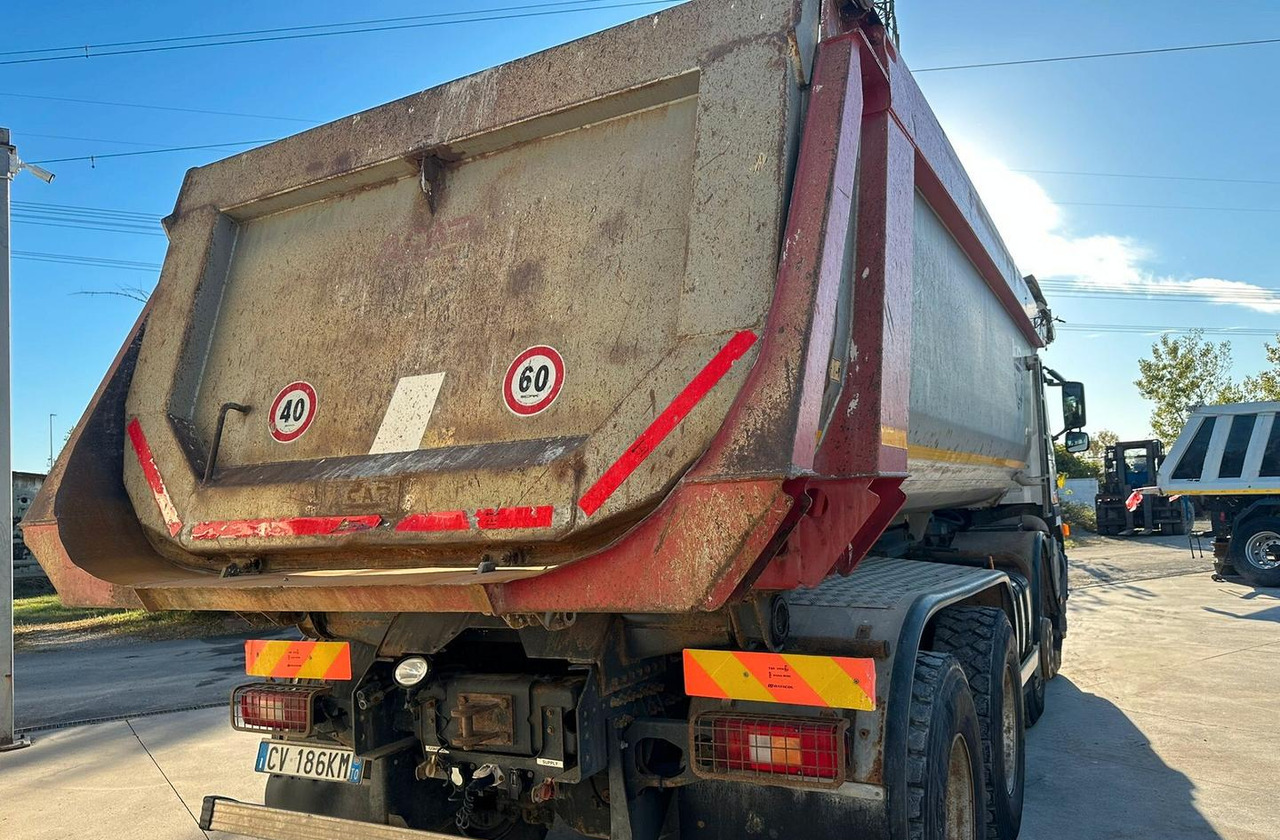 Volvo FM 12 420 ANNO 2005 - Kipper vrachtwagen: afbeelding 5 Volvo FM 12 420 ANNO 2005 - Kipper vrachtwagen: afbeelding 5