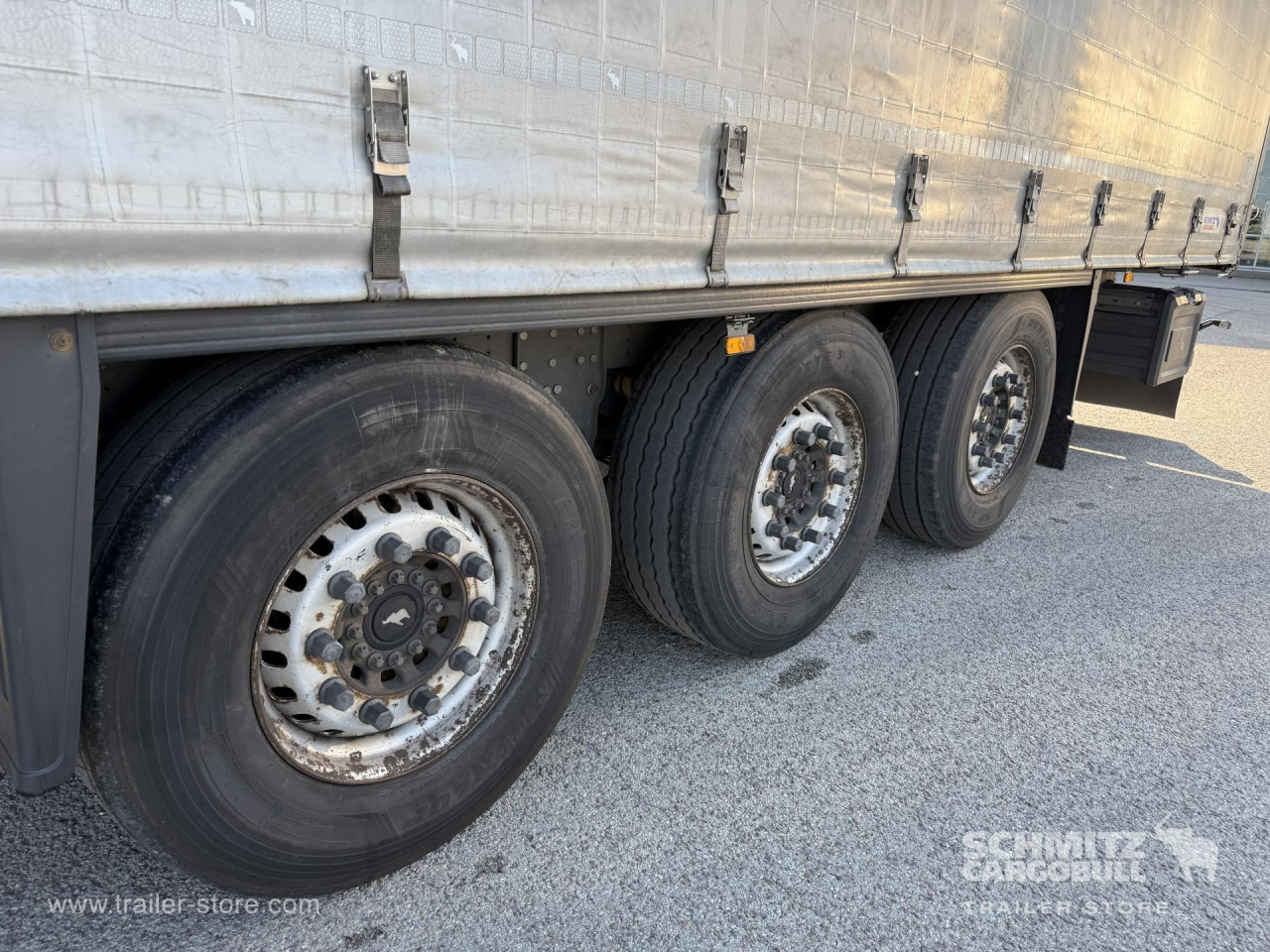 SCHMITZ Curtainsider Standard - Schuifzeiloplegger: afbeelding 4 SCHMITZ Curtainsider Standard - Schuifzeiloplegger: afbeelding 4