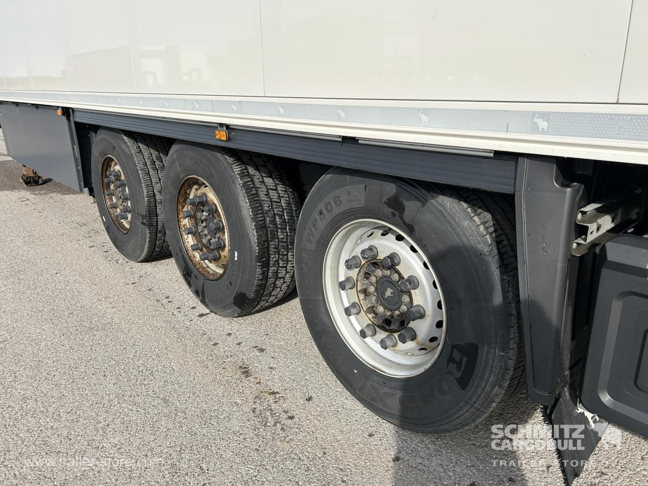 SCHMITZ Reefer Multitemp Double deck Taillift - Isotherm oplegger: afbeelding 5 SCHMITZ Reefer Multitemp Double deck Taillift - Isotherm oplegger: afbeelding 5