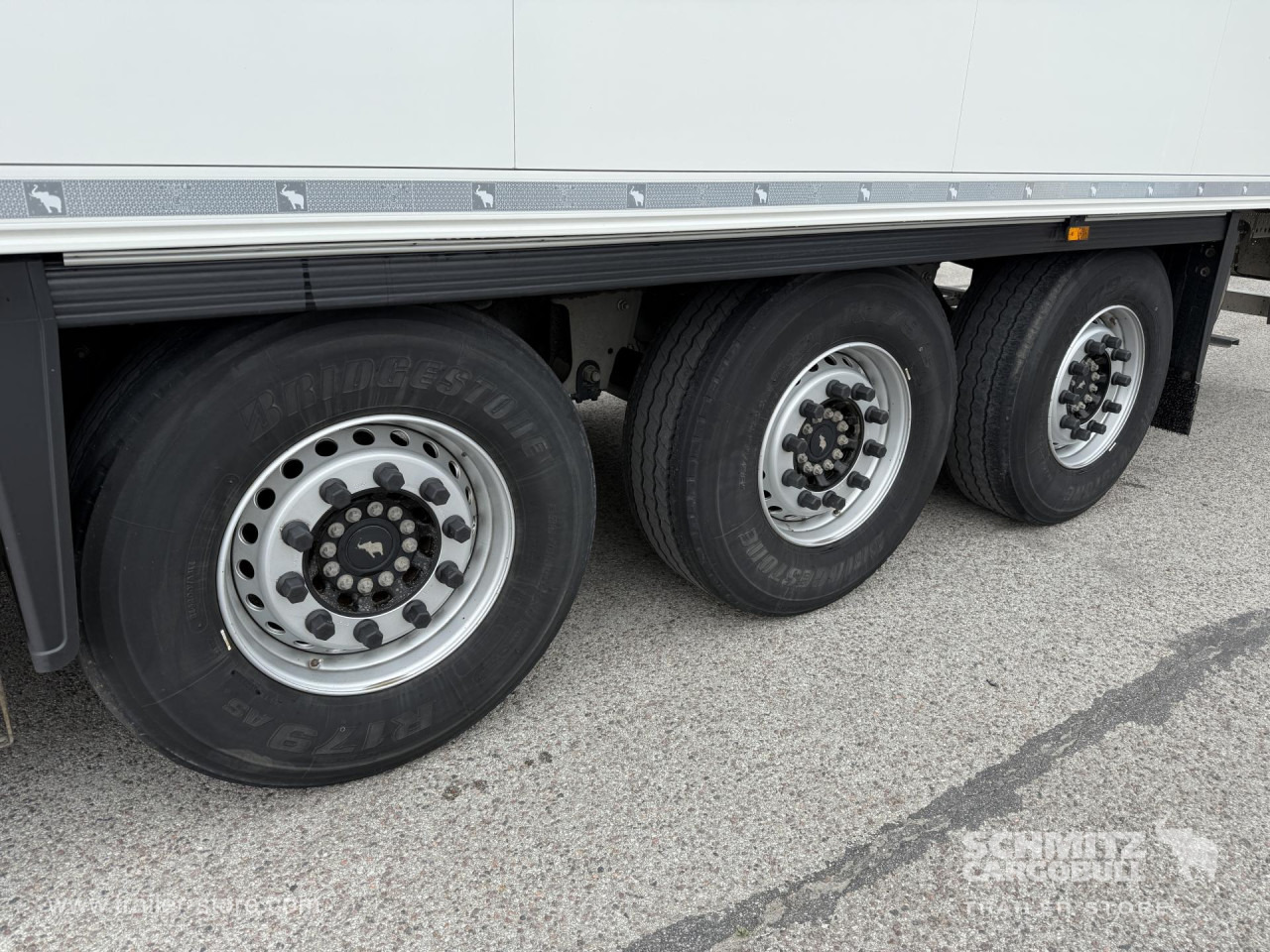 SCHMITZ Reefer Standard - Isotherm oplegger: afbeelding 5 SCHMITZ Reefer Standard - Isotherm oplegger: afbeelding 5
