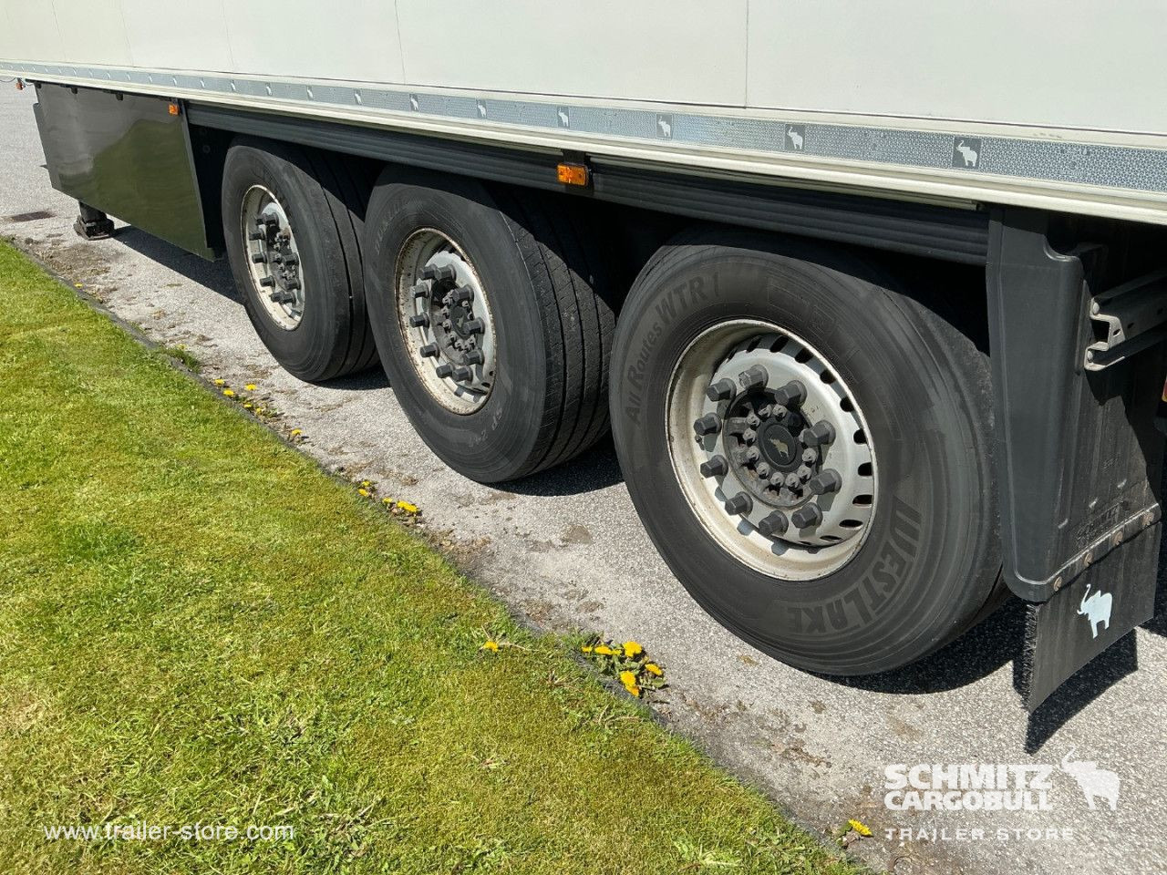 SCHMITZ Reefer Standard - Isotherm oplegger: afbeelding 5 SCHMITZ Reefer Standard - Isotherm oplegger: afbeelding 5