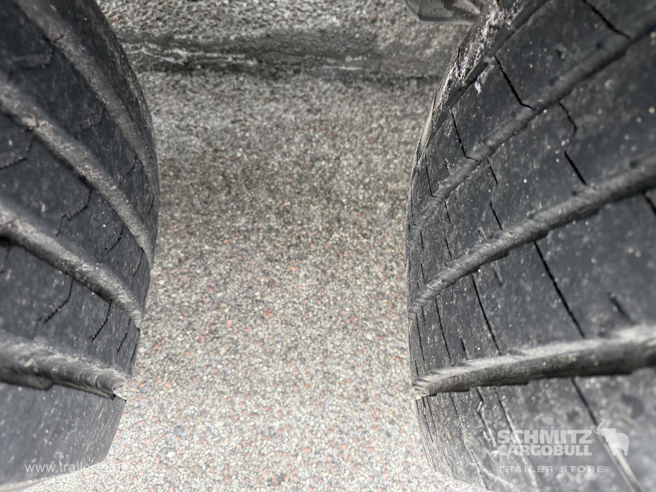 SCHMITZ Reefer Standard - Isotherm oplegger: afbeelding 4 SCHMITZ Reefer Standard - Isotherm oplegger: afbeelding 4