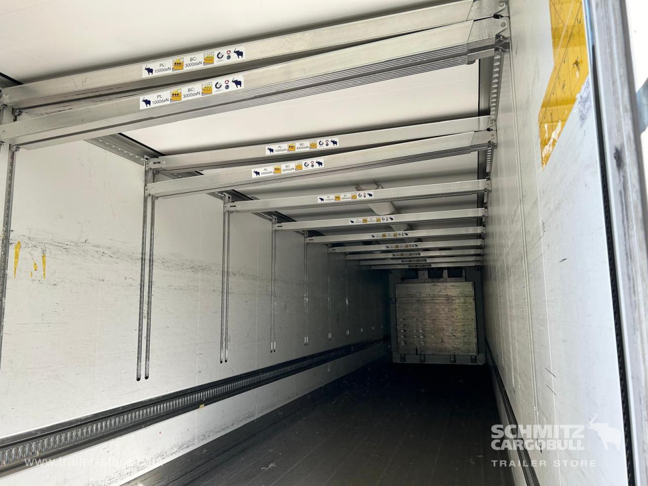 SCHMITZ Reefer Standard Double deck Taillift - Isotherm oplegger: afbeelding 2 SCHMITZ Reefer Standard Double deck Taillift - Isotherm oplegger: afbeelding 2