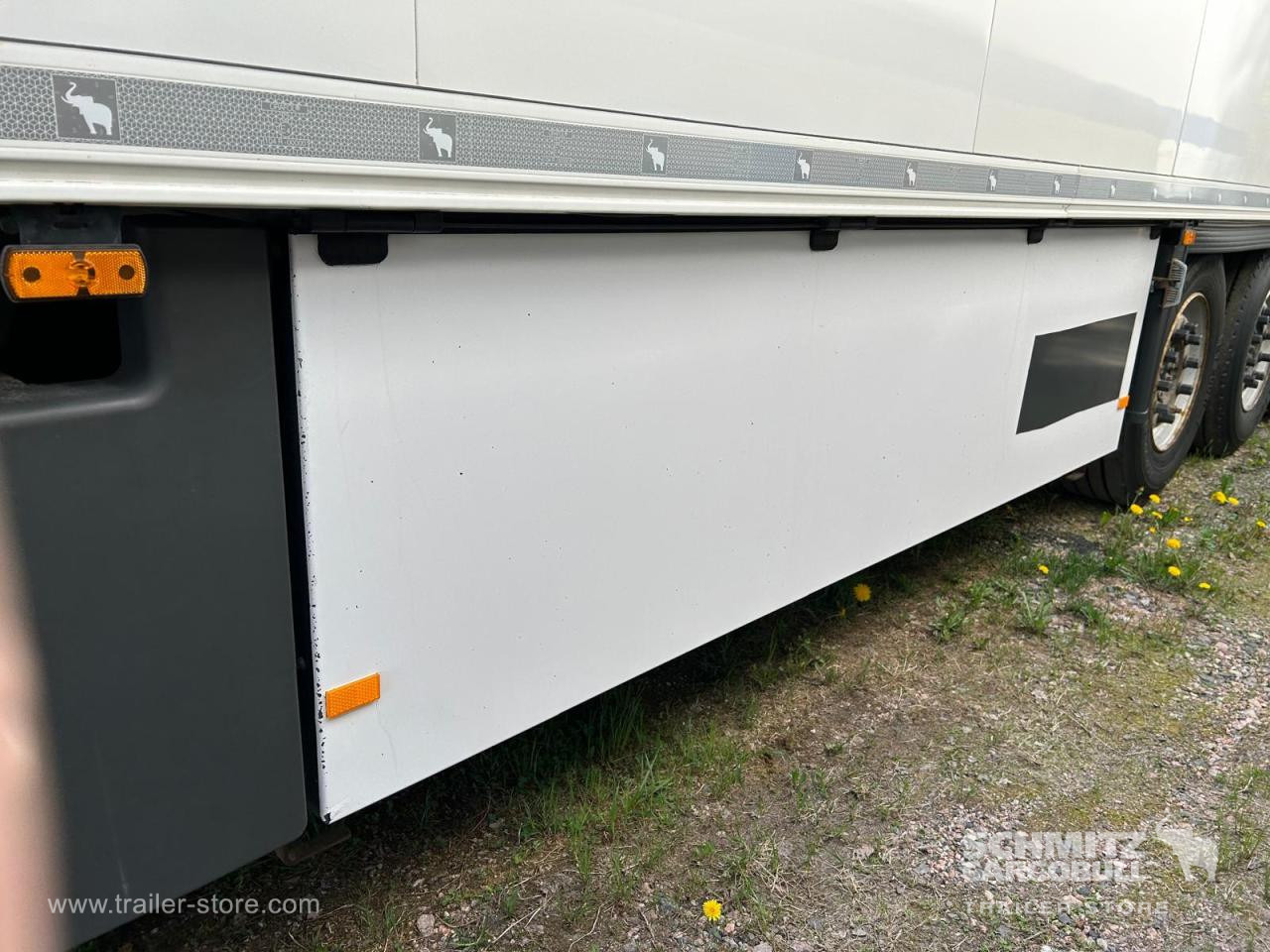 SCHMITZ Reefer Standard Double deck Taillift - Isotherm oplegger: afbeelding 5 SCHMITZ Reefer Standard Double deck Taillift - Isotherm oplegger: afbeelding 5