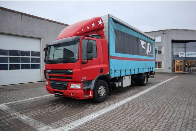 DAF CF 75-360 FA - Schuifzeilen vrachtwagen: afbeelding 1 DAF CF 75-360 FA - Schuifzeilen vrachtwagen: afbeelding 1