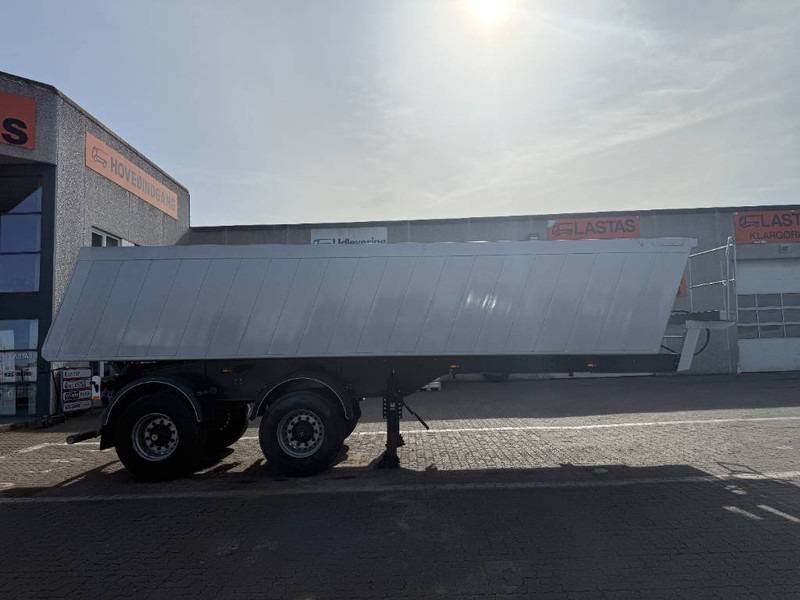 KEL-BERG 2-axle Tipper/Kipper/Tiptrailer 24 m³ - Kipper oplegger: afbeelding 4 KEL-BERG 2-axle Tipper/Kipper/Tiptrailer 24 m³ - Kipper oplegger: afbeelding 4