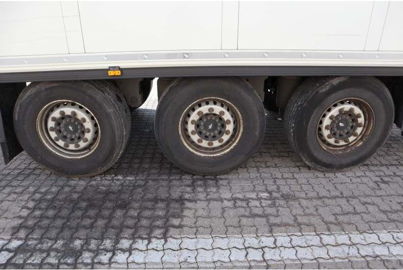 Schmitz Cargobull 33 pl. Dobbelt compartment - Koelwagen oplegger: afbeelding 5 Schmitz Cargobull 33 pl. Dobbelt compartment - Koelwagen oplegger: afbeelding 5