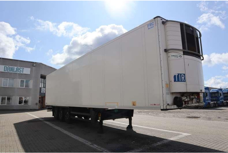 Schmitz Cargobull 33 pl. Dobbelt compartment - Koelwagen oplegger: afbeelding 2 Schmitz Cargobull 33 pl. Dobbelt compartment - Koelwagen oplegger: afbeelding 2