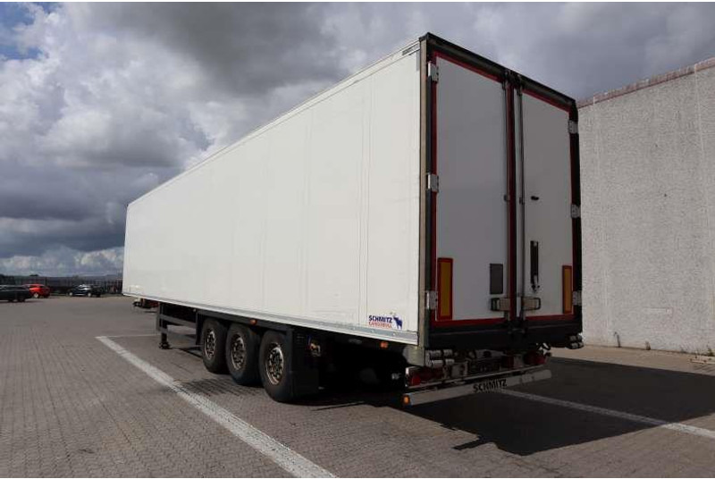 Schmitz Cargobull 33 pl. Dobbelt compartment - Koelwagen oplegger: afbeelding 4 Schmitz Cargobull 33 pl. Dobbelt compartment - Koelwagen oplegger: afbeelding 4