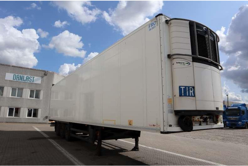 Schmitz Cargobull 33 pl. Dobbelt compartment - Koelwagen oplegger: afbeelding 2 Schmitz Cargobull 33 pl. Dobbelt compartment - Koelwagen oplegger: afbeelding 2