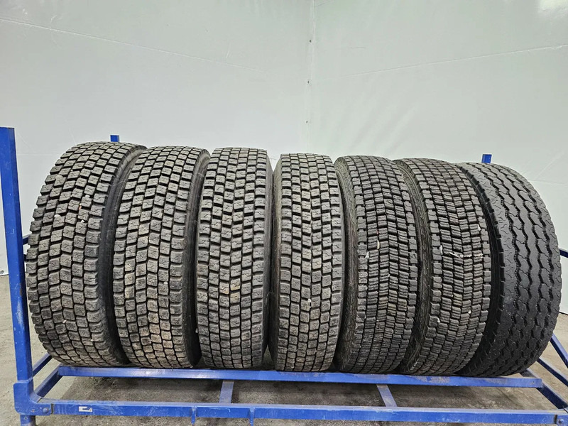 Continental 295/80R22.5 - 20mm - Band voor Vrachtwagen: afbeelding 1 Continental 295/80R22.5 - 20mm - Band voor Vrachtwagen: afbeelding 1