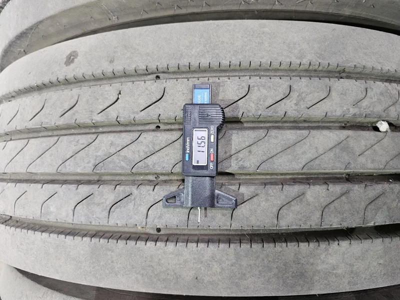 DUNLOP 275/70R22.5 - 12mm profile - Band voor Vrachtwagen: afbeelding 3 DUNLOP 275/70R22.5 - 12mm profile - Band voor Vrachtwagen: afbeelding 3