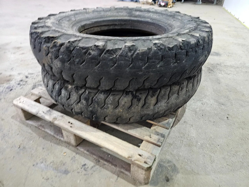 Goodyear 11.00-24 - Band voor Vrachtwagen: afbeelding 1 Goodyear 11.00-24 - Band voor Vrachtwagen: afbeelding 1
