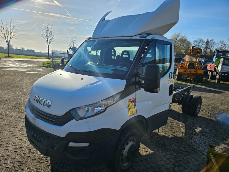 Iveco Daily IS70C12BA - Chassis vrachtwagen: afbeelding 1 Iveco Daily IS70C12BA - Chassis vrachtwagen: afbeelding 1