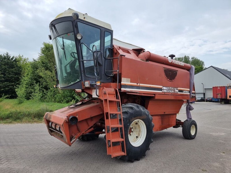 Laverda 3500 - Maaidorser: afbeelding 1 Laverda 3500 - Maaidorser: afbeelding 1